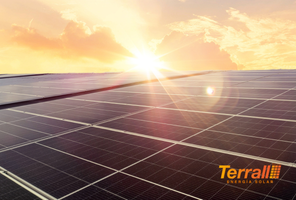 ¿Cuánto cuesta instalar paneles solares para tener energía solar en Colombia en 2025?